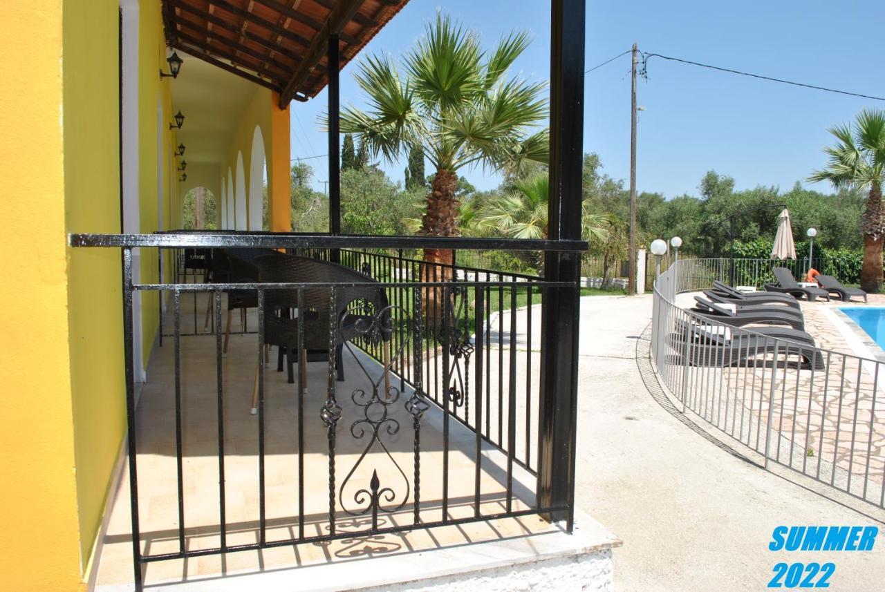 Palmyra Studios Kavos Bagian luar foto