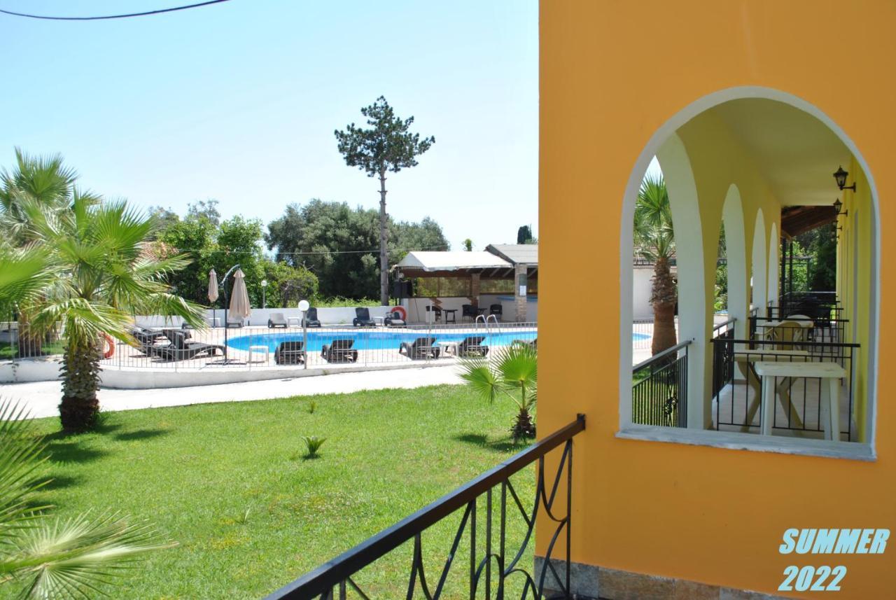 Palmyra Studios Kavos Bagian luar foto