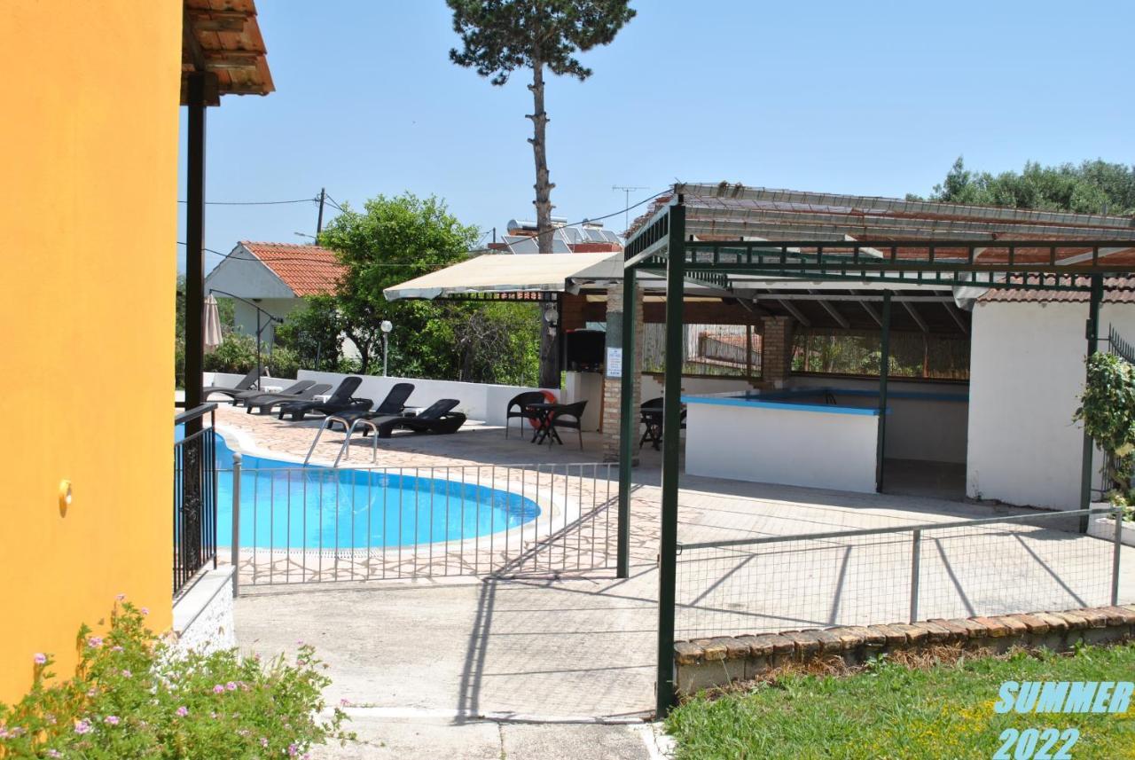 Palmyra Studios Kavos Bagian luar foto