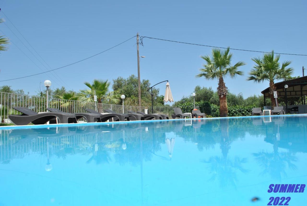 Palmyra Studios Kavos Bagian luar foto