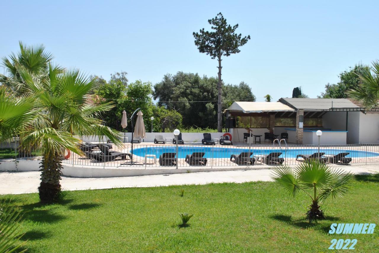 Palmyra Studios Kavos Bagian luar foto