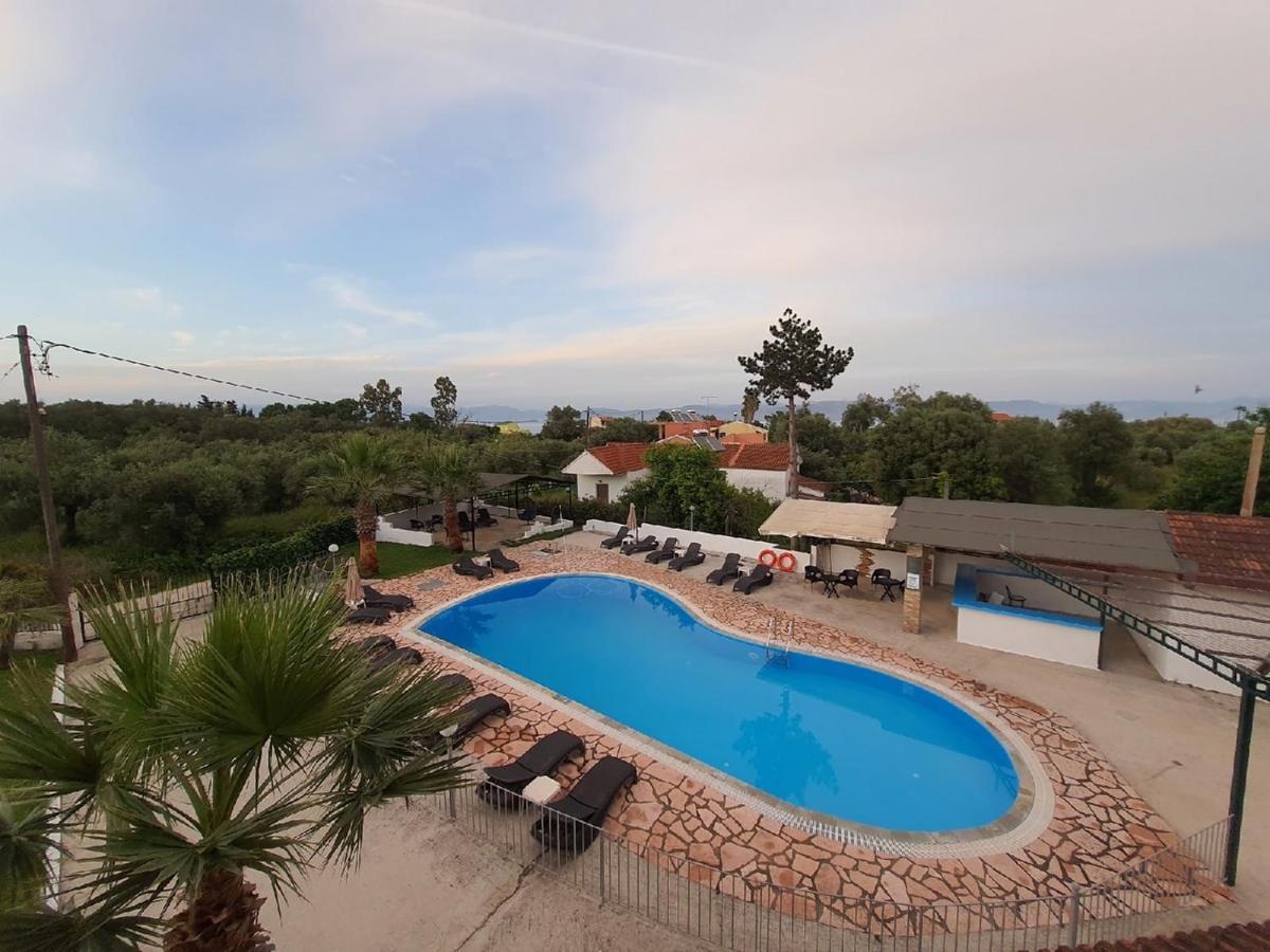 Palmyra Studios Kavos Bagian luar foto