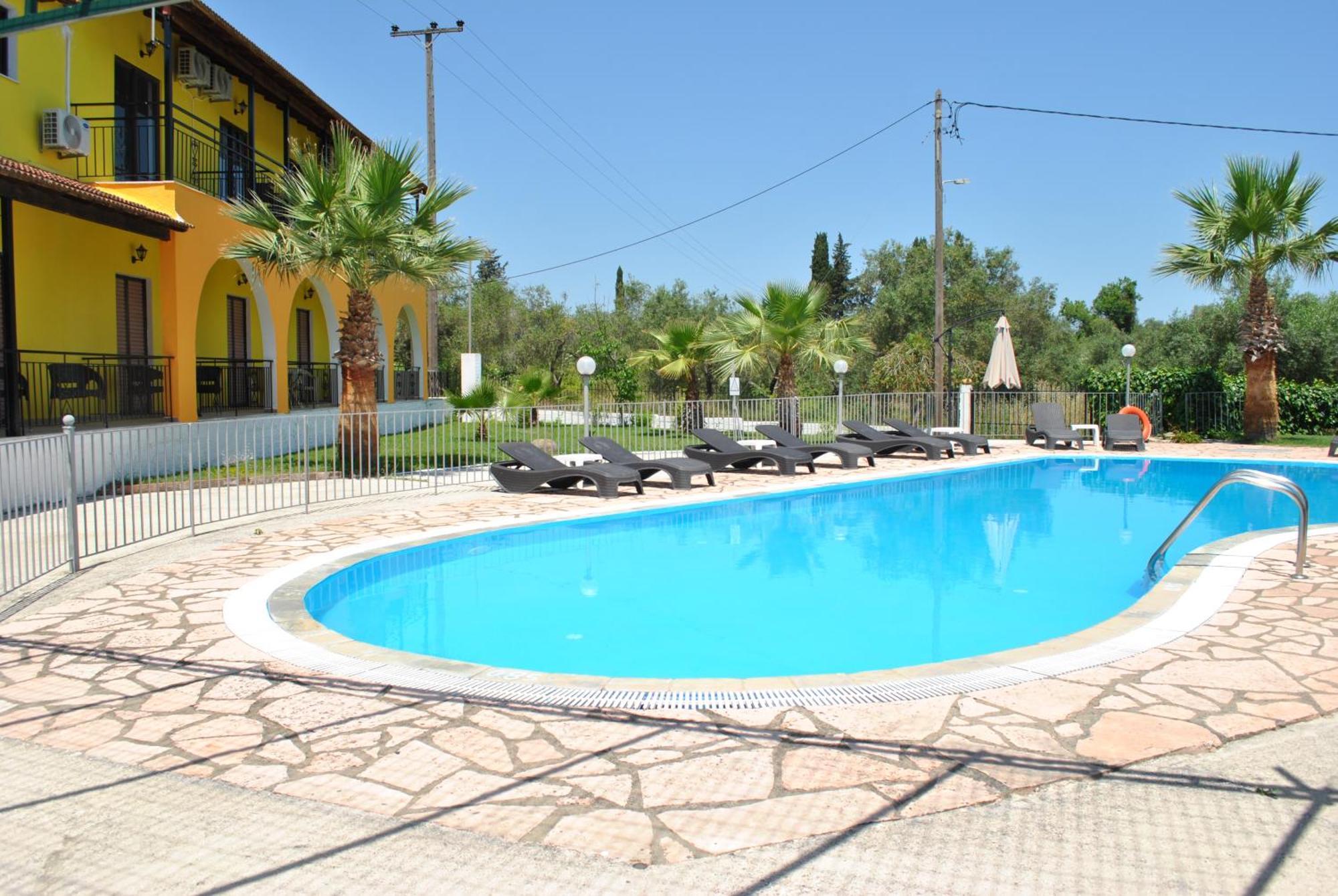 Palmyra Studios Kavos Bagian luar foto