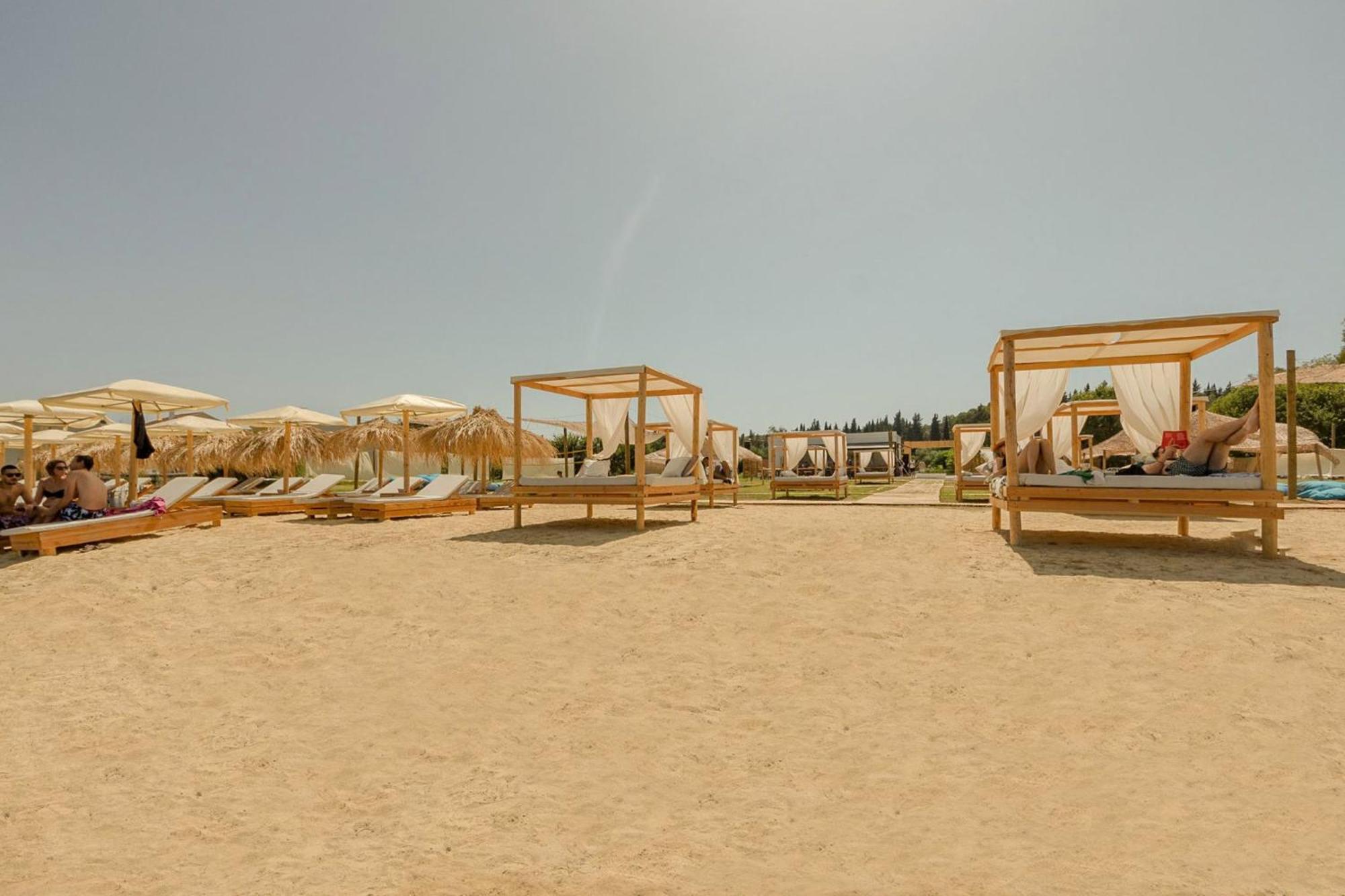 Palmyra Studios Kavos Bagian luar foto