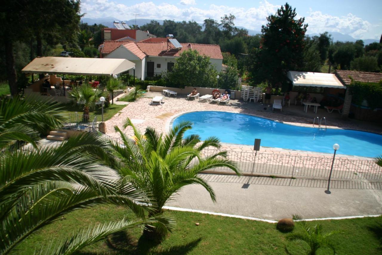 Palmyra Studios Kavos Bagian luar foto
